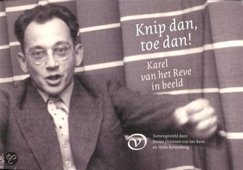 Hij bakt pannenkoeken!