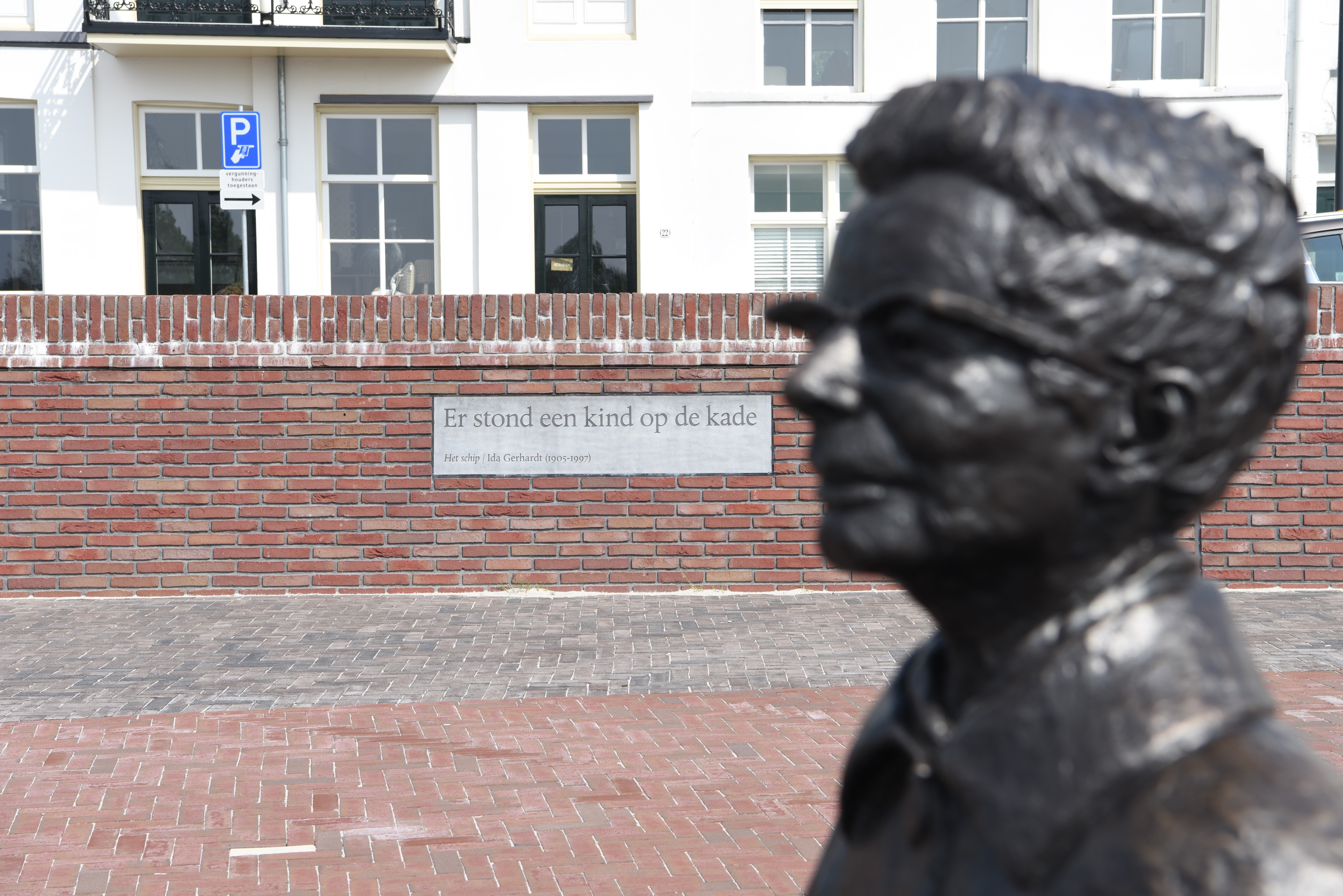 Fotosynthese 8 – Dichteres aan de kade