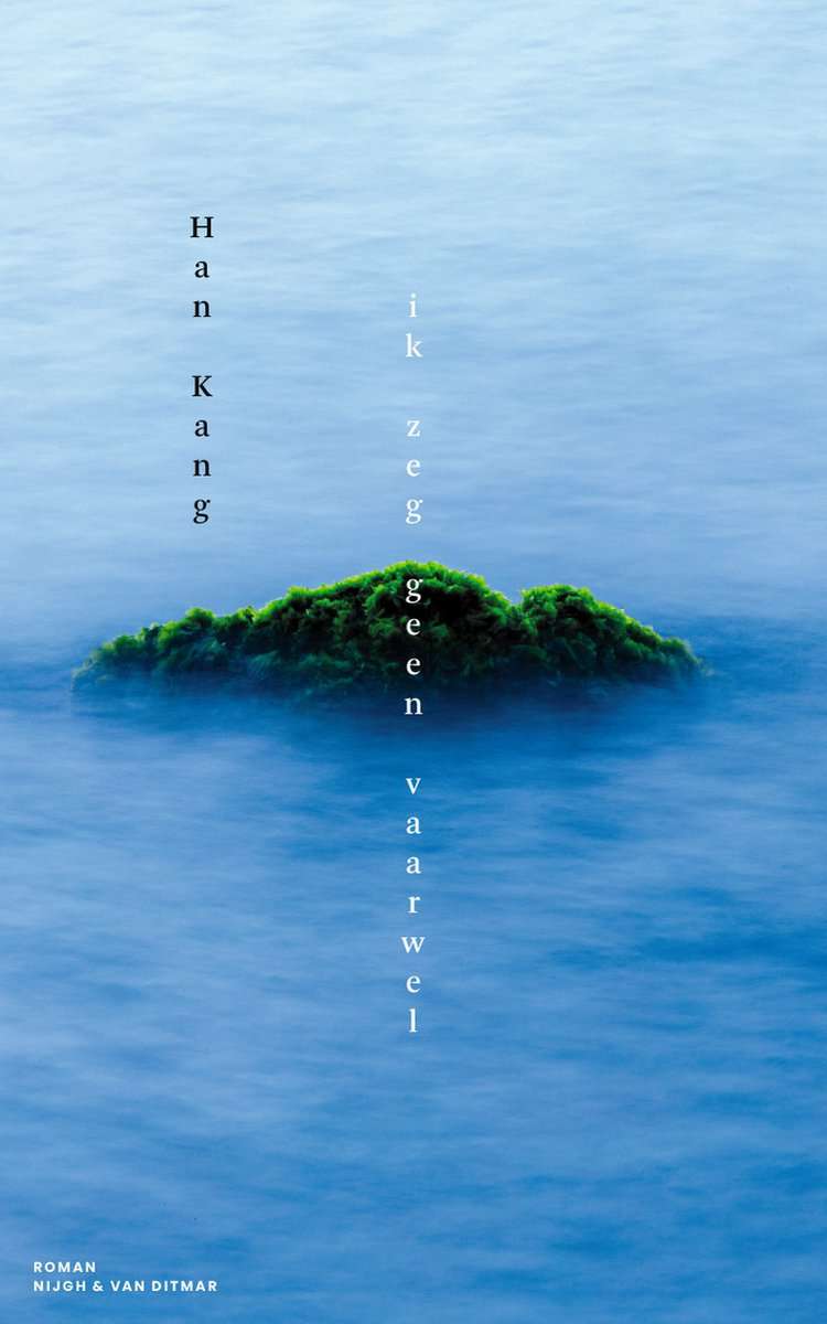 Suikerklontje in een glas heet water